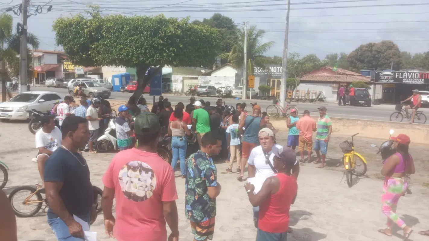 Moradores de Prado lotam Câmara de Vereadores em defesa do direito à moradia.