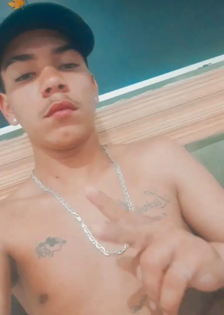 Polícia Civil busca suspeito de matar a facadas Flávia Marques no bairro Luís Eduardo Magalhães Polícia Civil busca suspeito de matar a facadas Flávia Marques no bairro Luís Eduardo Magalhães