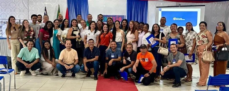 Prefeitura de Ibirapuã promove encontro sobre o Plano Nacional Escola das Adolescências