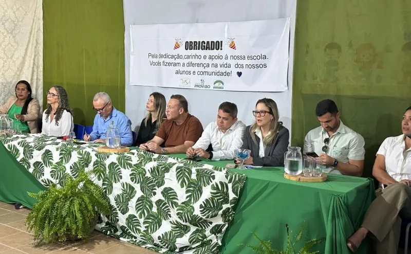 Escola de Ibiranhém celebra reforma e entrega de uniformes em parceria com empresa privada