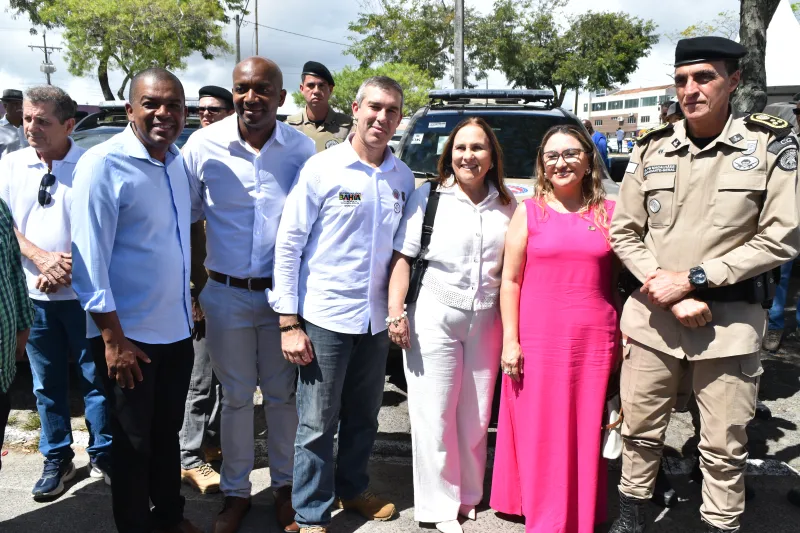 Governo da Bahia entrega viaturas e anuncia novos investimentos em Teixeira de Freitas