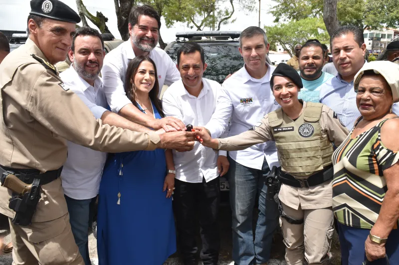 Governo da Bahia entrega viaturas e anuncia novos investimentos em Teixeira de Freitas