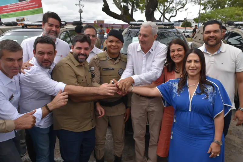 Governo da Bahia entrega viaturas e anuncia novos investimentos em Teixeira de Freitas