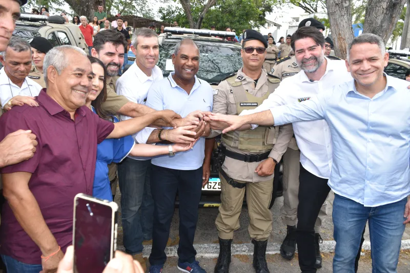 Frota da Polícia Militar de Mucuri é renovada com a chegada de duas viaturas 0km