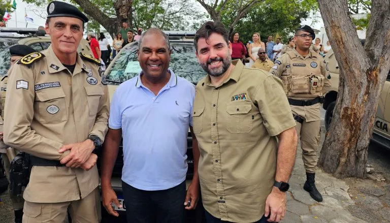 Frota da Polícia Militar de Mucuri é renovada com a chegada de duas viaturas 0km
