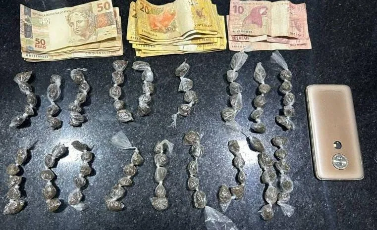 Polícia Militar apreende grande quantidade de drogas em Eunápolis durante operação