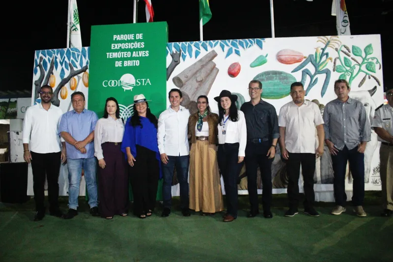 Expo Teixeira 2025 é aberta oficialmente e celebra a força do agronegócio e das tradições regionais Expo Teixeira 2025 é aberta oficialmente e celebra a força do agronegócio e das tradições regionais