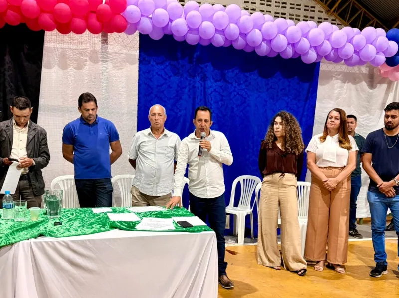 Prefeito Manrick de Vereda autoriza  pacote de obras para  Cruzeiro do Sul