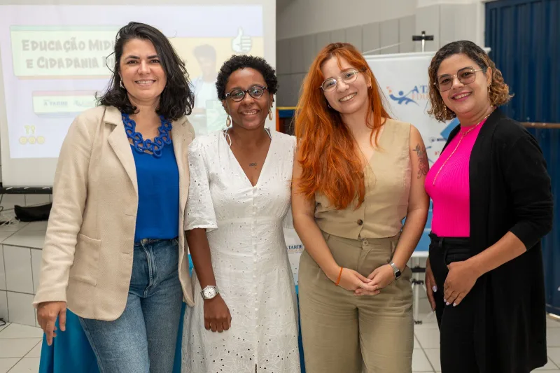 Formação sobre Educação Midiática e Cidadania Digital reuniu professores da rede municipal de Teixeira de Freitas