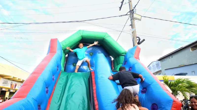 Mucuri comemora o Dia das Crianças com uma grande festa e brincadeiras ao ar livre