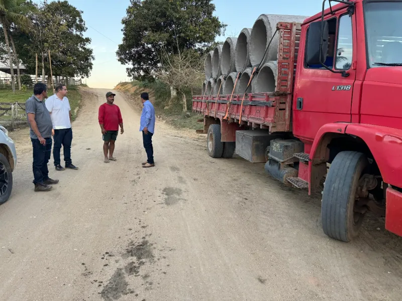 Prefeito Manrick Teixeira transforma a zona rural de Vereda com maior programa de recuperação de estradas da história