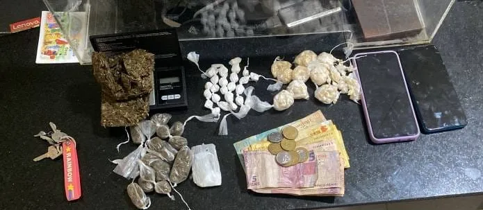 Casal é preso com drogas no bairro Arnaldão em Eunápolis