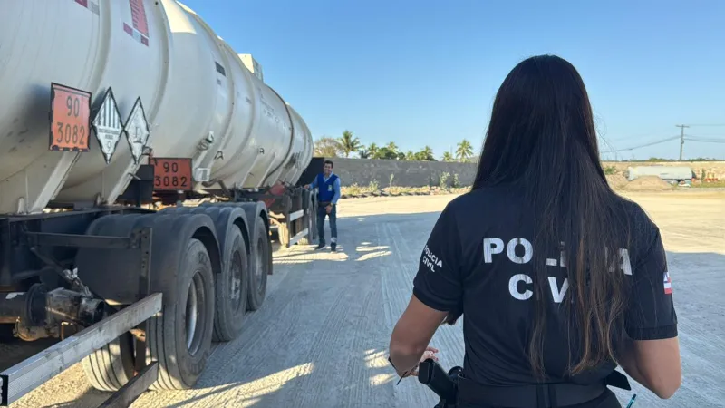 Polícia Civil prende sete pessoas e desarticula esquema bilionário de adulteração de combustíveis na Bahia