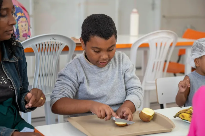 CER IV realiza oficina especial do Dia das Crianças com foco em alimentação, inclusão e reabilitação