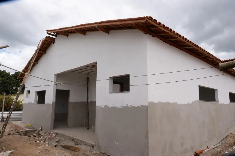 Prefeitura de Teixeira de Freitas constrói nova escola na Comunidade do Córrego do Mutum