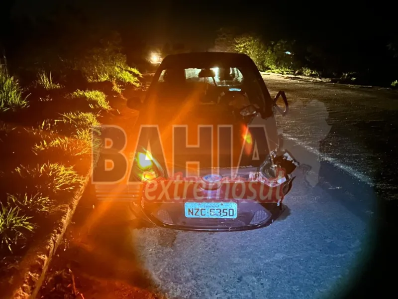Colisão na BR-101 em Nova Viçosa deixa condutor gravemente ferido; Bombeiros tiveram que resgatar vítima