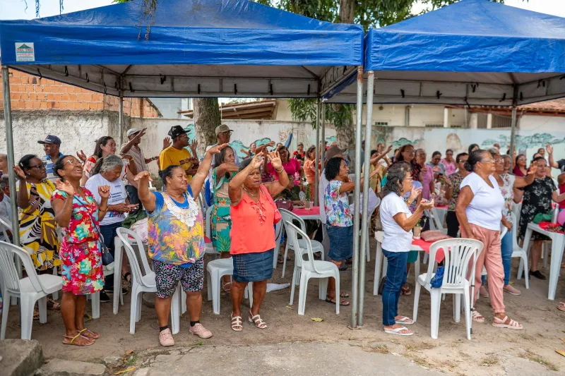 CRAS promovem festa e palestra sobre direitos em homenagem ao Dia do Idoso em Teixeira de Freitas CRAS promovem festa e palestra sobre direitos em homenagem ao Dia do Idoso em Teixeira de Freitas