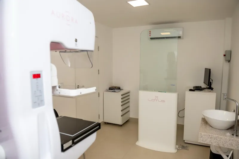Mais de 800 mamografias são ofertadas em ação do Outubro Rosa em Teixeira de Freitas