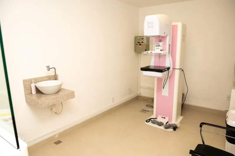 Mais de 800 mamografias são ofertadas em ação do Outubro Rosa em Teixeira de Freitas