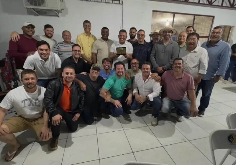 Presidente da Câmara de Teixeira de Freitas é homenageado pela Loja Maçonica Profeta Issa Presidente da Câmara de Teixeira de Freitas é homenageado pela Loja Maçonica Profeta Issa