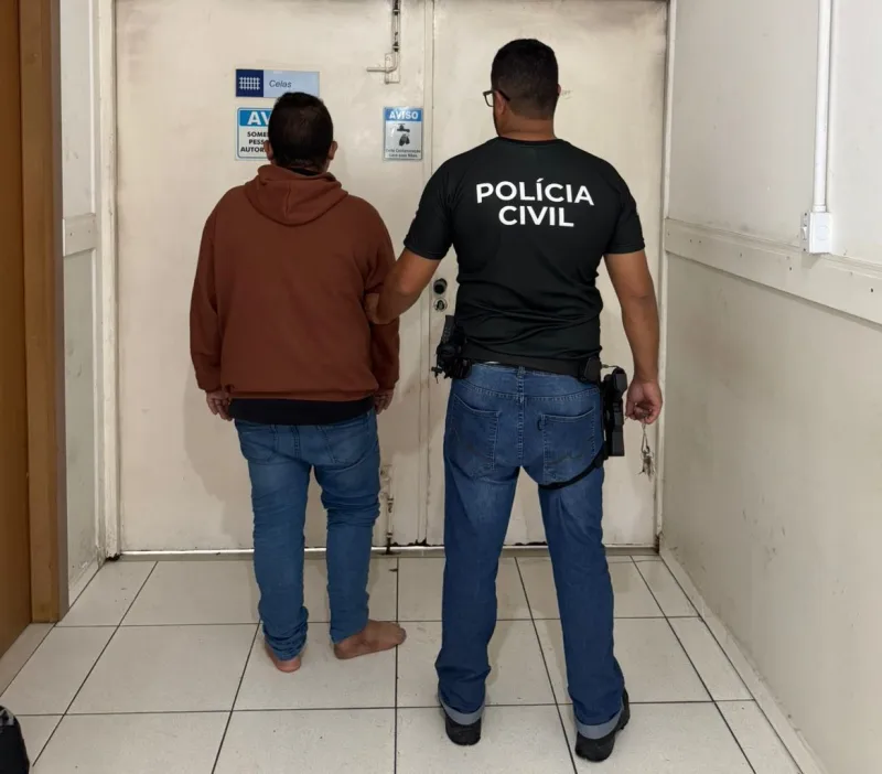 Gerente de hotel é preso em flagrante em Porto Seguro por desvio de mais de R$ 200 mil Gerente de hotel é preso em flagrante em Porto Seguro por desvio de mais de R$ 200 mil