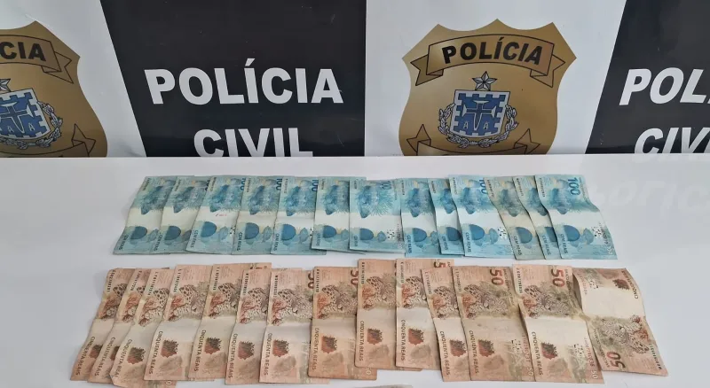 Gerente de hotel é preso em flagrante em Porto Seguro por desvio de mais de R$ 200 mil Gerente de hotel é preso em flagrante em Porto Seguro por desvio de mais de R$ 200 mil
