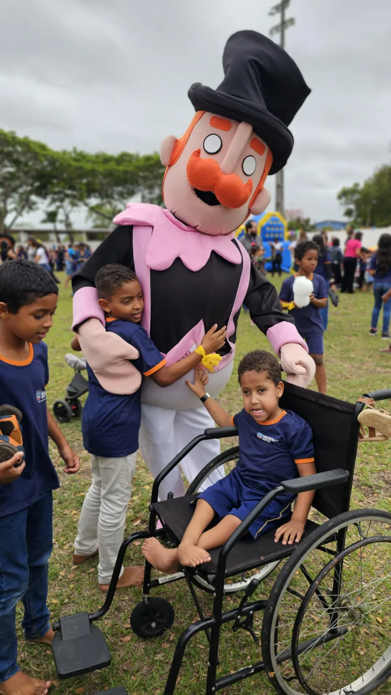 Prefeitura de Medeiros Neto promove um dia de pura alegria e emoção no Mês das Crianças Prefeitura de Medeiros Neto promove um dia de pura alegria e emoção no Mês das Crianças