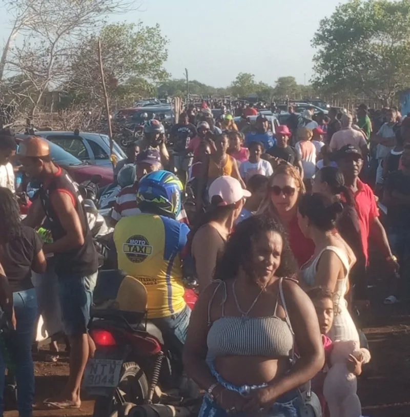 Líderes da ocupação da Basevi questionam decisão judicial e cobram investigação sobre empresa Bahia Costa Sul  Líderes da ocupação da Basevi questionam decisão judicial e cobram investigação sobre empresa Bahia Costa Sul