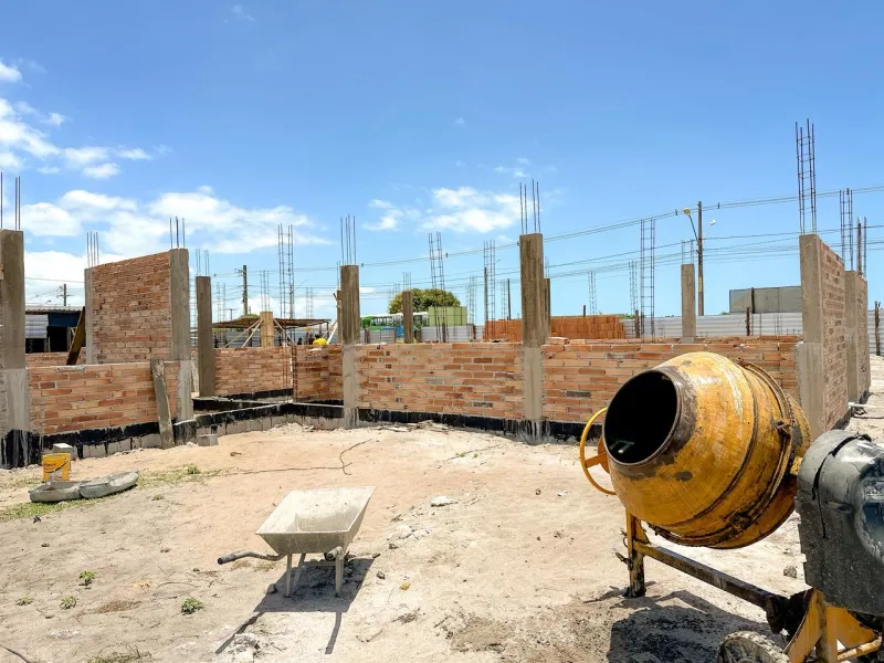 Prefeitura do Prado inicia construção de nova Unidade Básica de Saúde para ampliar atendimento à população Prefeitura do Prado inicia construção de nova Unidade Básica de Saúde para ampliar atendimento à população