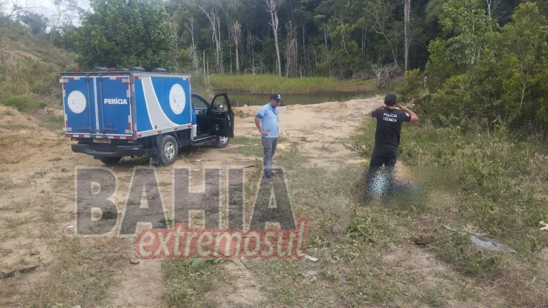Acidente grave na BR-101, em Ibirapuã, deixa um morto e quatro feridos Acidente grave na BR-101, em Ibirapuã, deixa um morto e quatro feridos