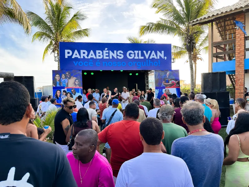 Festa de aniversário do prefeito Gilvan Santos reúne moradores e lideranças políticas no Prado