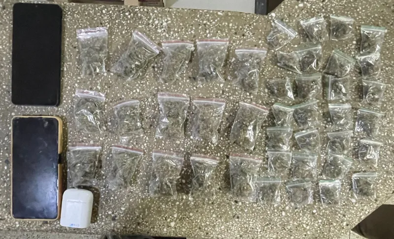 Polícia Militar apreende drogas, armas e prende suspeitos em Teixeira de Freitas