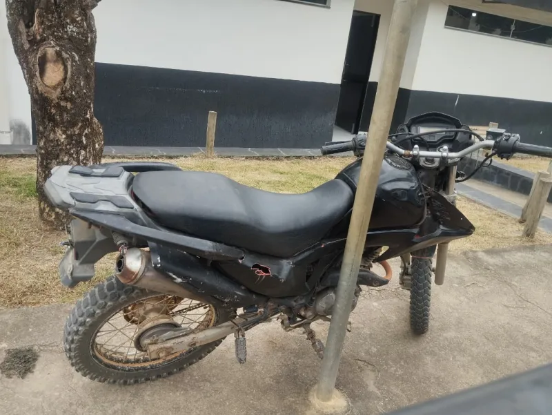 Homem morre em confronto com a PM no distrito de Barra Nova, em Guaratinga Homem morre em confronto com a PM no distrito de Barra Nova, em Guaratinga