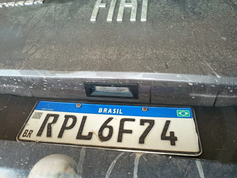 Motorista morre após capotar carro e cair dentro de córrego na BA-284, em Itamaraju Motorista morre após capotar carro e cair dentro de córrego na BA-284, em Itamaraju