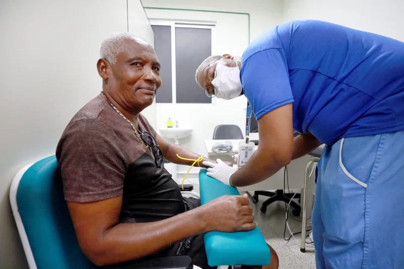 Vagas seguem disponíveis para consultas e exames durante o Novembro Azul; saiba como agendar