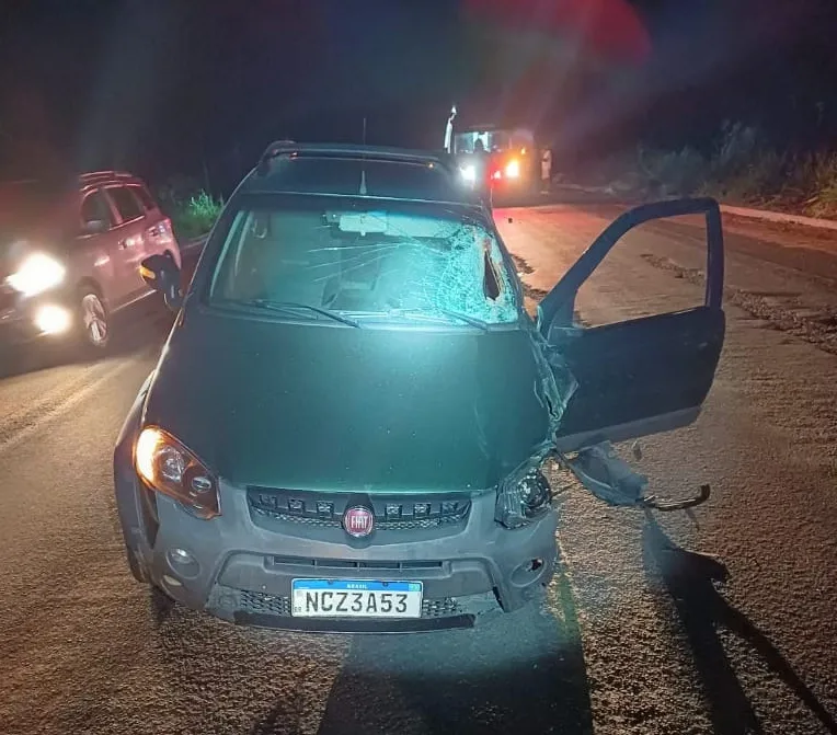 Motociclista morre em acidente entre moto e Fiat na BR-101, em Nova Viçosa Motociclista morre em acidente entre moto e Fiat na BR-101, em Nova Viçosa