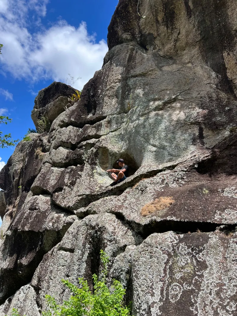 Trilha de 7 km marca atividade de integração com a natureza para alunos da Presidente Médici em Itamaraju Trilha de 7 km marca atividade de integração com a natureza para alunos da Presidente Médici em Itamaraju