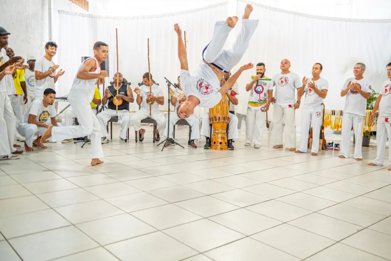 Prefeitura de Teixeira de Freitas realiza cerimônia de troca de cordas e celebra evolução de alunos de capoeira Prefeitura de Teixeira de Freitas realiza cerimônia de troca de cordas e celebra evolução de alunos de capoeira