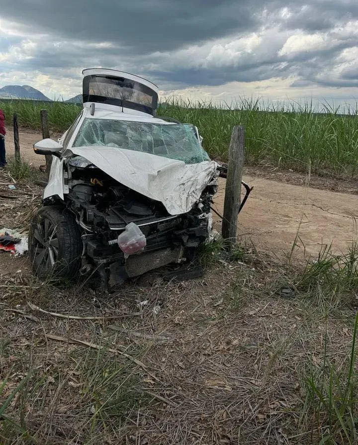 Uma pessoa morreu e quatro ficaram feridas em acidente na BR 418 próximo a Argolo 