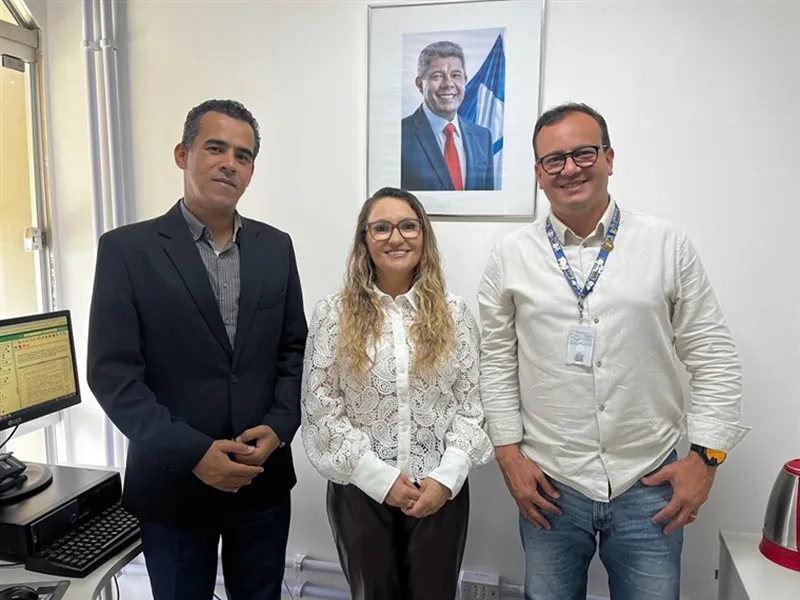 Carla Chácara discute obras, saúde e infraestrutura em série de reuniões em Salvador