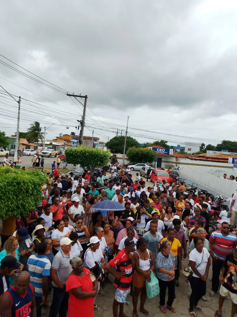 Mais de 1.500 pessoas marcham no Prado pedindo celeridade na demarcação da BASEVI