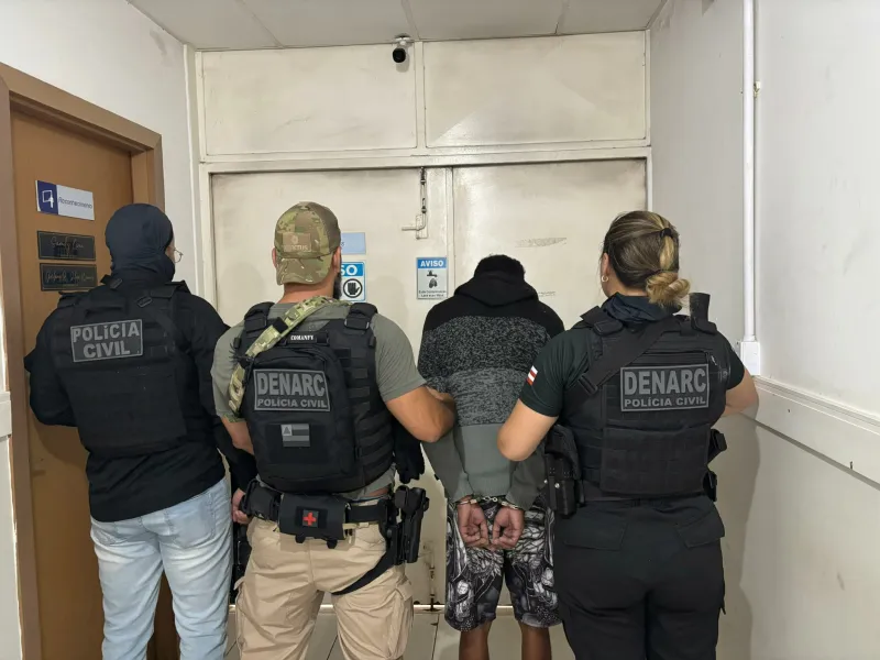 POLICIA CIVIL PRENDE TRAFICANTE DE DROGAS EM FLAGRANTE EM PORTO SEGURO