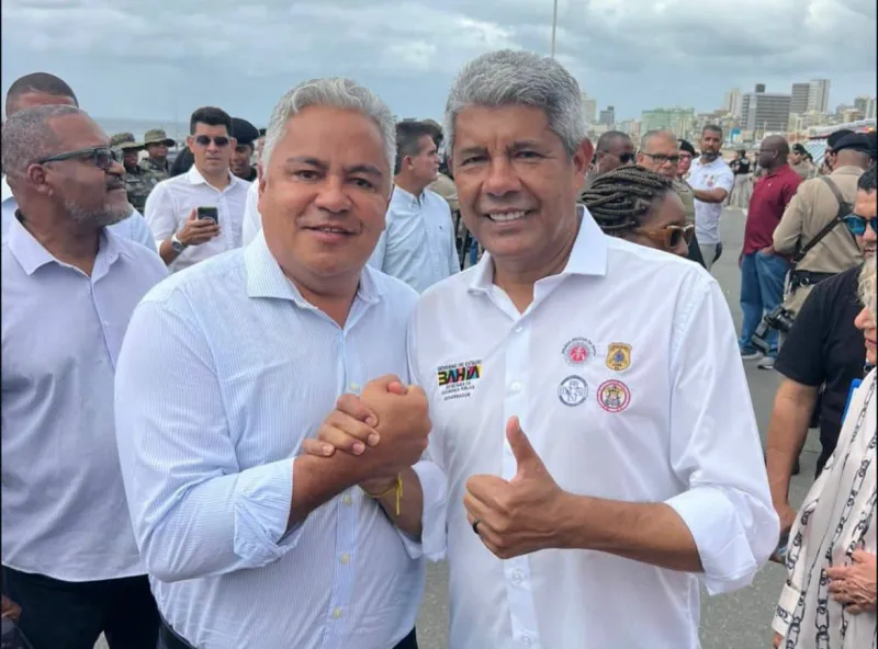 Zico de Baiato participa, ao lado do governador Jerônimo Rodrigues, da entrega de viaturas que reforçarão a segurança em Alcobaça Zico de Baiato participa, ao lado do governador Jerônimo Rodrigues, da entrega de viaturas que reforçarão a segurança em Alcobaça
