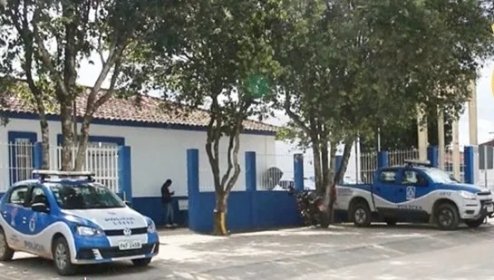 Autor de vários furtos á padarias é preso pela Polícia Civil de Teixeira de Freitas Autor de vários furtos á padarias é preso pela Polícia Civil de Teixeira de Freitas