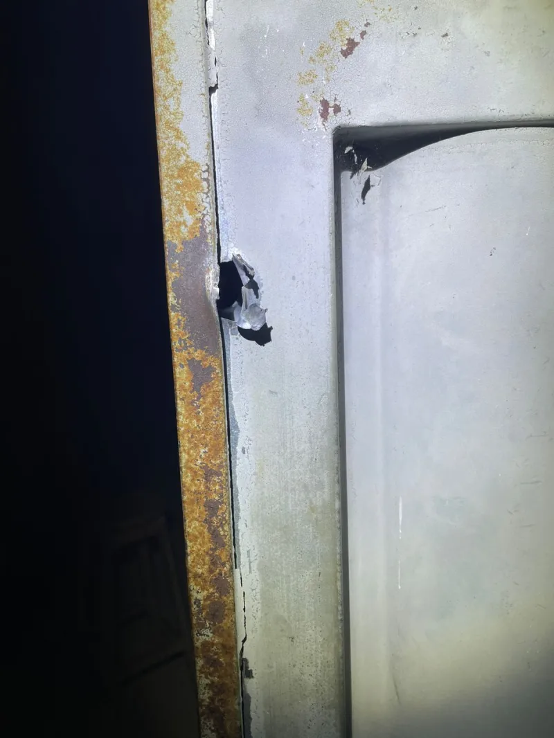 PMBA prende homem por violência doméstica, cárcere privado e porte ilegal de arma de fogo em Eunápolis