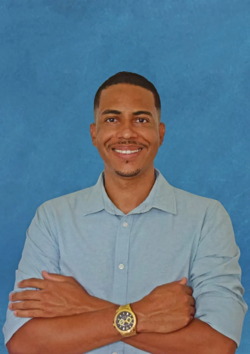 15/12: Editora da UNEB celebra lançamento de 22 livros inéditos