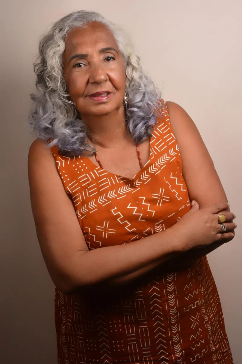 15/12: Editora da UNEB celebra lançamento de 22 livros inéditos