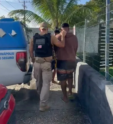    Operação Rubro da Polícia Civil mira liderança do Comando Vermelho em Santa Cruz de Cabrália