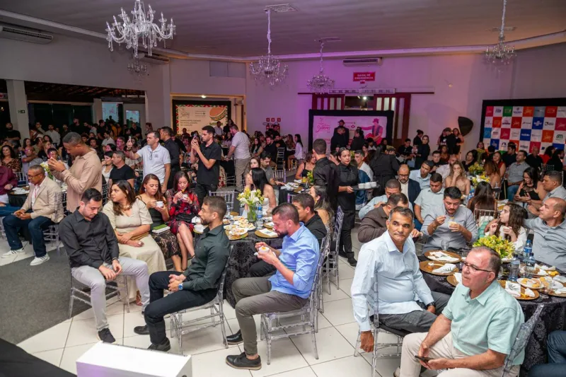 Sabores de Teixeira bate recordes e movimenta R$ 4,9 milhões na 12ª edição do festival Sabores de Teixeira bate recordes e movimenta R$ 4,9 milhões na 12ª edição do festival