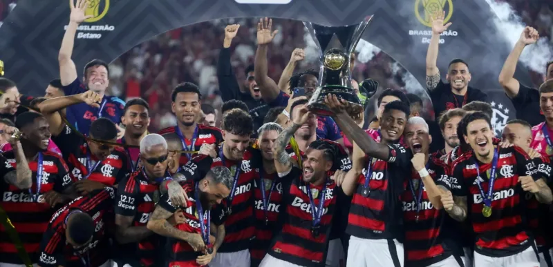 Flamengo bate Ceará no Maracanã e conquista seu oitavo título brasileiro  